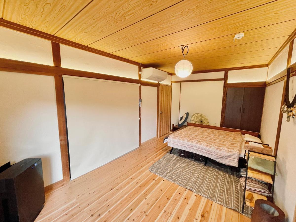 古民家グランピングmatoba Hotel Miyoshi  Exterior photo